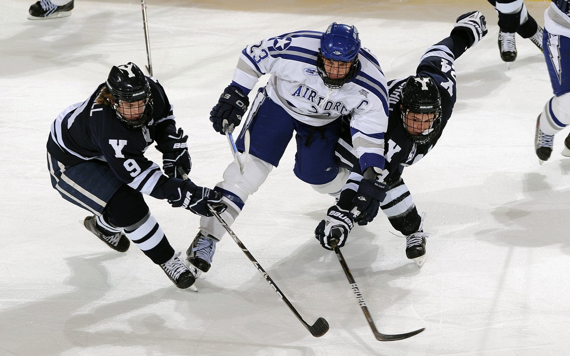 《PUBGMobile》“星舰战队”线上巡展，高手云集！